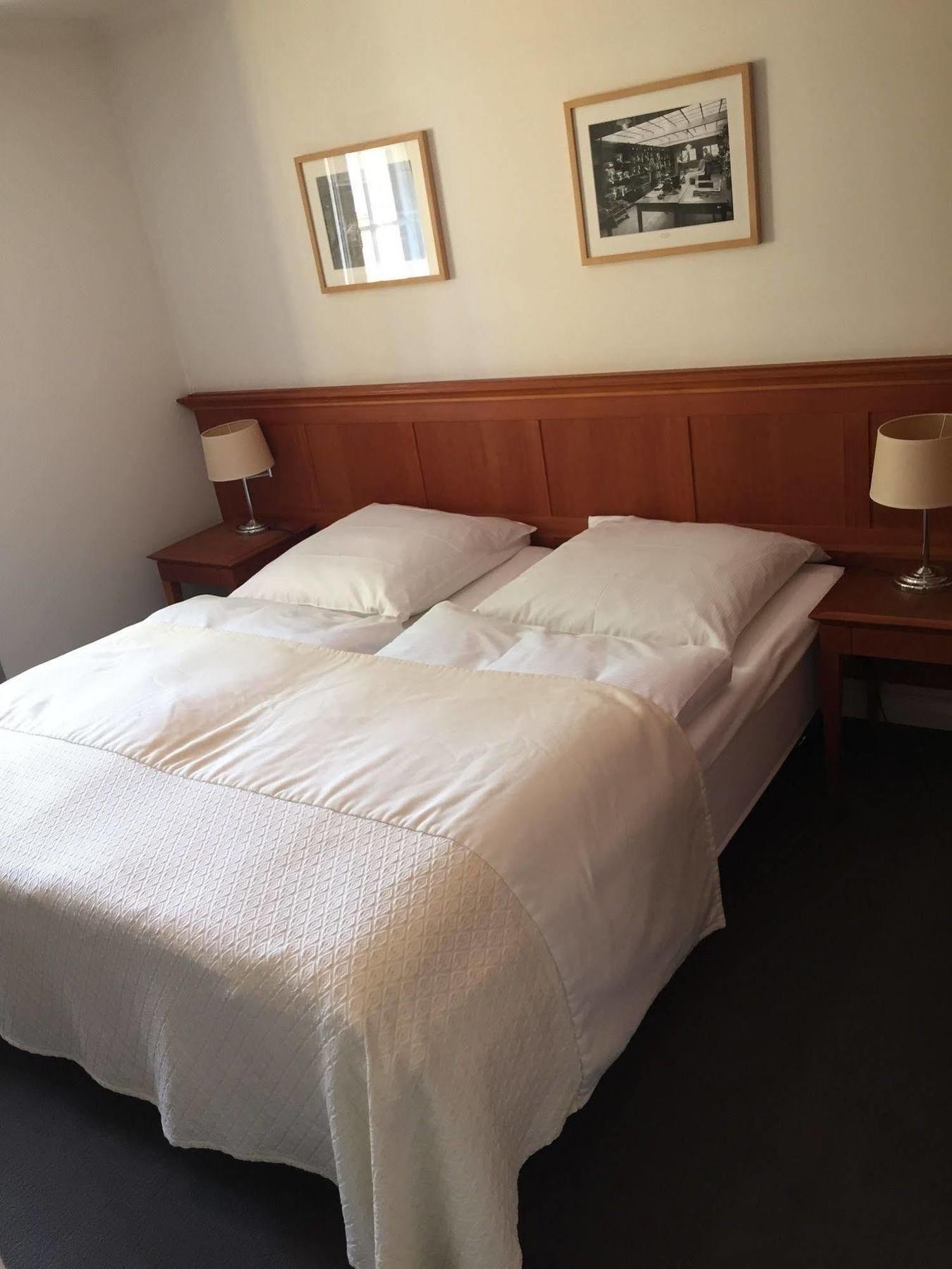 Hotel Vierseithof Luckenwalde Kültér fotó